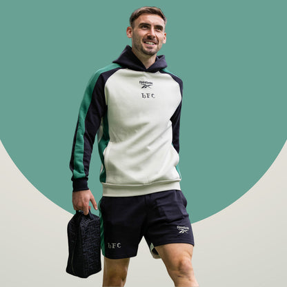 Hibernian Players Travel Shorts - Black/Green - Adults